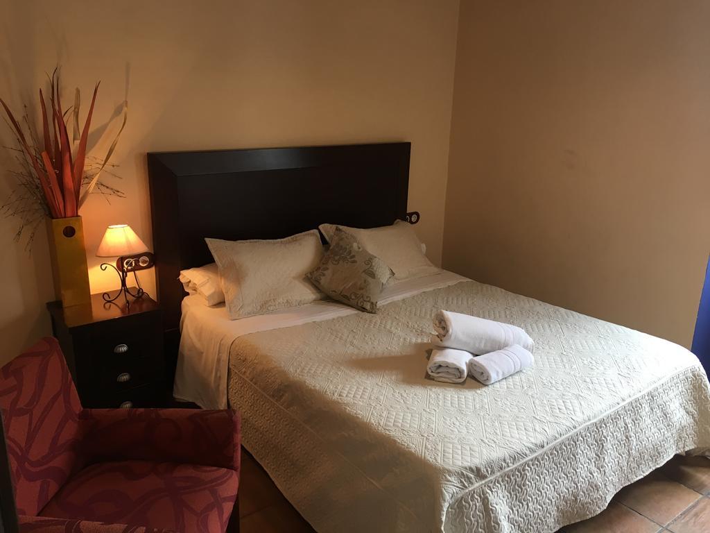 Apartamentos Victoria Bujalance エクステリア 写真