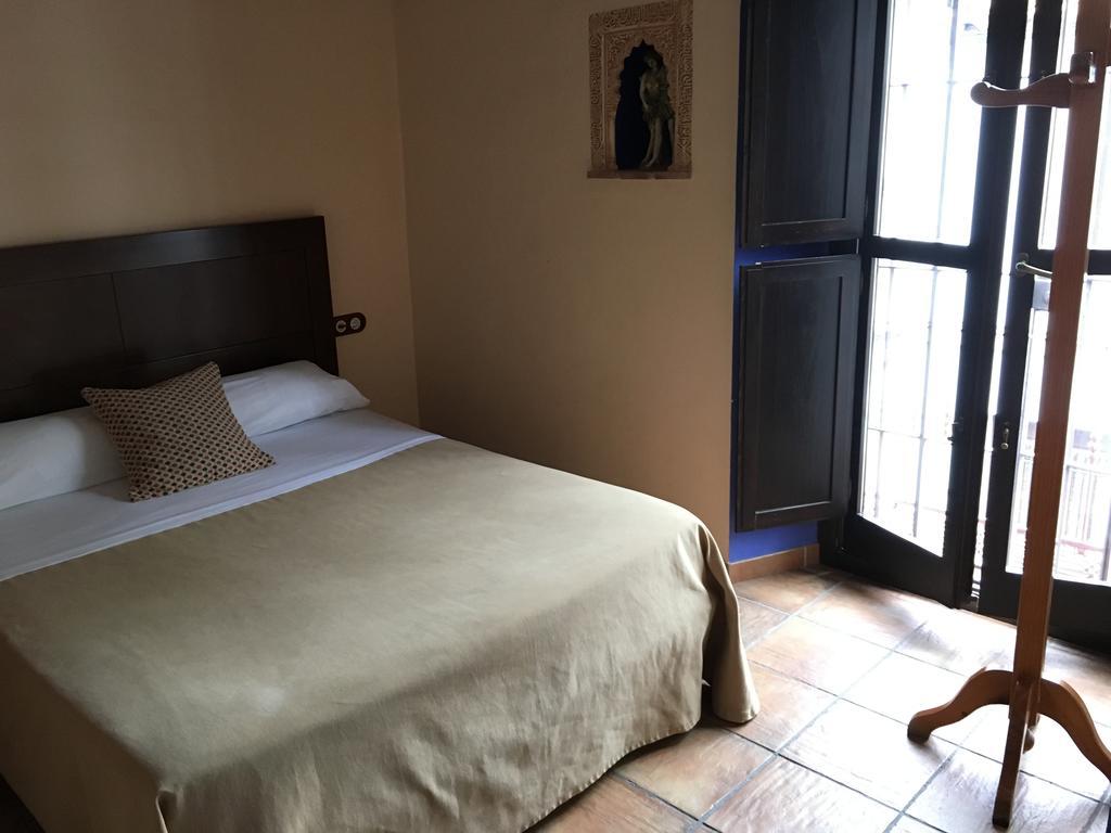 Apartamentos Victoria Bujalance エクステリア 写真