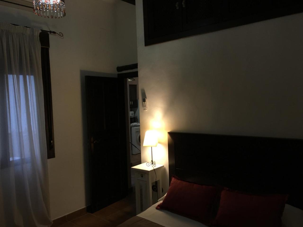Apartamentos Victoria Bujalance エクステリア 写真